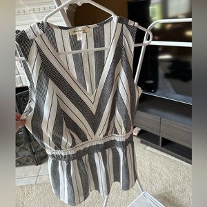 White and black peplum top